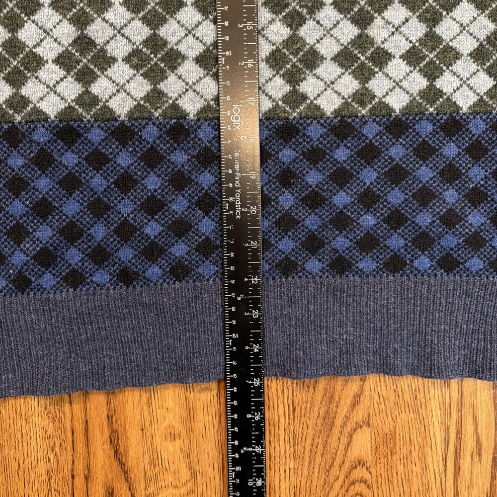 J Crew 100% LambsWool Crewneck Sweater Men's Medium Blue Argyle Diamond Preppy - Picture 9 of 10
